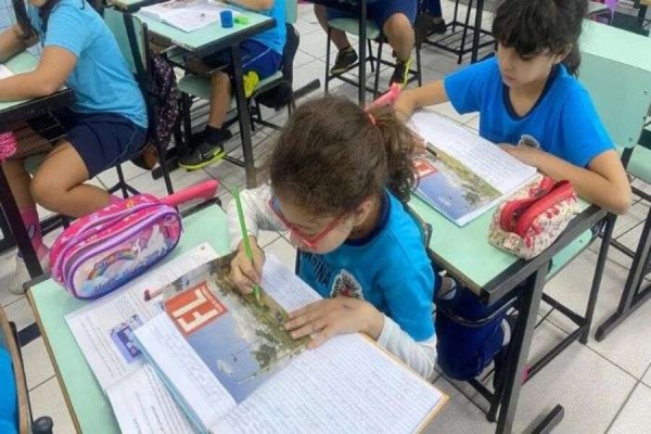 Jornal Impresso Promove Incentivo à Leitura nas Escolas Municipais de Londrina