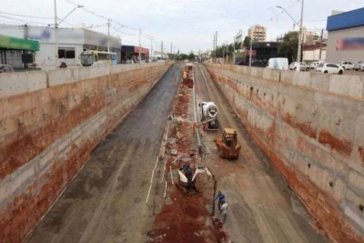 Conclusão da Trincheira da Avenida Rio Branco em Londrina Adiada devido a Pedido de Extensão de Tempo