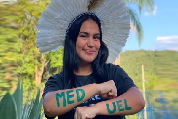 Jovem Indígena Aprova-se em Medicina na UEL e Compartilha Relato Inspirador