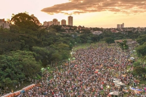 Prefeitura &#039;bate o martelo&#039; e carnaval em Londrina está cancelado