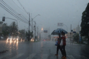 Final de semana será de chuva em Londrina