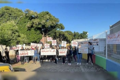 Greve em creches filantrópicas de Londrina cresce e sindicato pede conciliação com a Prefeitura