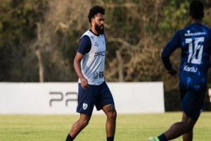 Londrina EC deixa zona do rebaixamento após empate sem gols contra o Brasil de Pelotas