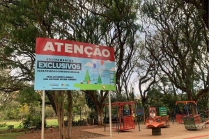 Projeto de Londrina cobra manutenção de brinquedos para crianças atípicas no Aterro do Lago Igapó II