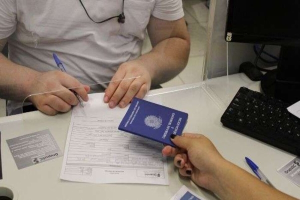 Paraná inicia a semana com mais de 22 mil vagas de emprego; Londrina tem mais de 2,5 mil oportunidades