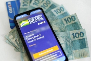 Governo divulga novo cronograma de pagamento do auxílio emergencial