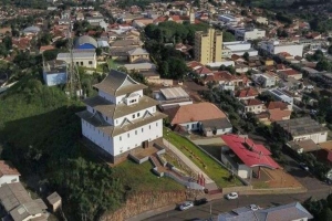 Cidades da região de Londrina sofrem com perda populacional