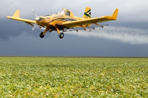 Senado aprova uso de aviação agrícola para combate a incêndios