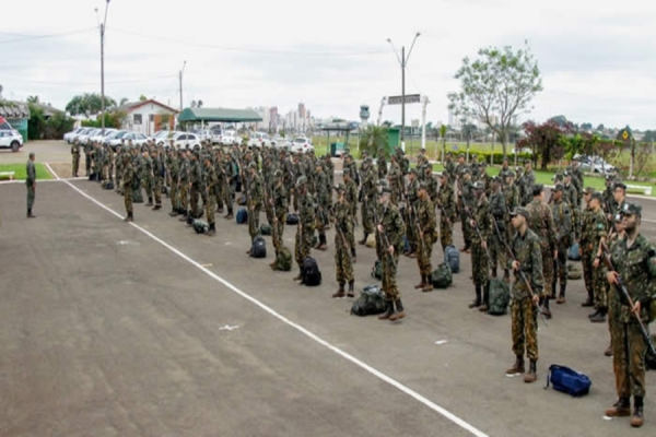 Câmara de Londrina aprova lei que cria ajuda de custo para soldados do TG