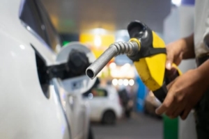 Preço do litro da gasolina sobe pela quarta semana seguida, diz ANP
