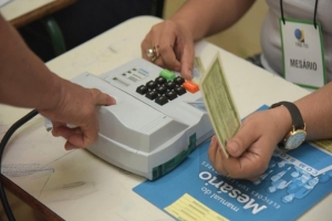 Empresas não podem comprar folgas de funcionários que trabalharam nas eleições