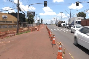 Acesso da Avenida Jóquei Club para a Tiradentes é Completamente Interditado