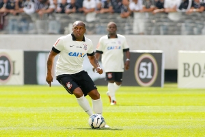 Campeão mundial pelo Corinthians, ex-volante Gilmar Fubá morre aos 45 anos