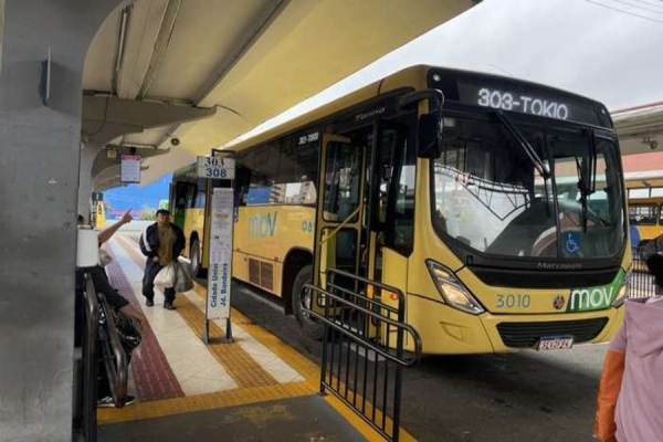 Apesar das dúvidas, usuários aprovam mudanças nas linhas de ônibus de Londrina