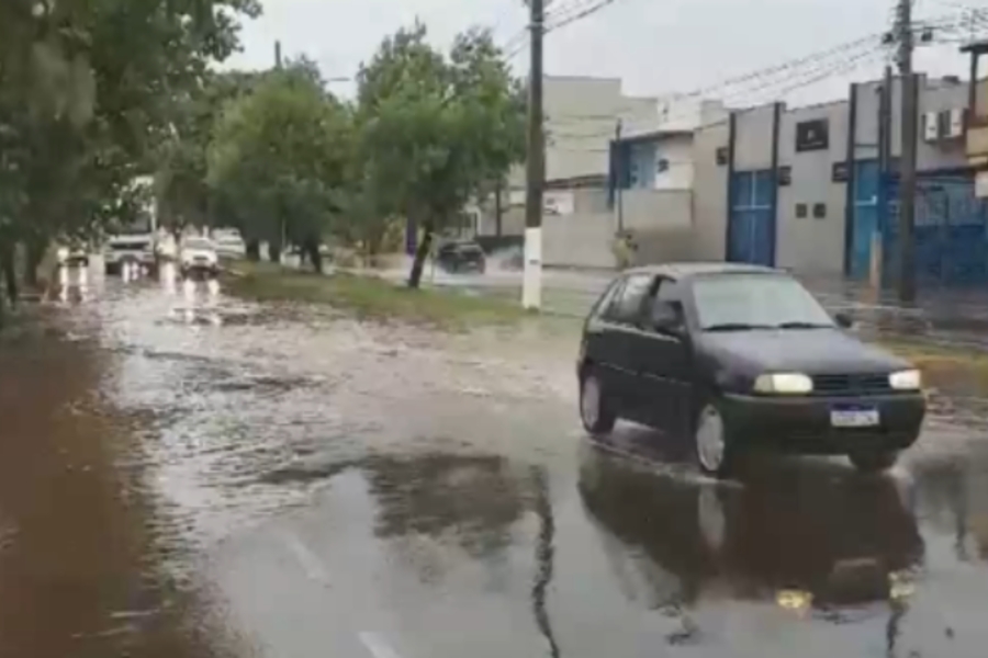 Consequências Desastrosas: Zona Norte de Londrina Afetada por Chuvas Torrenciais
