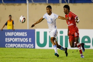 Londrina empata com o lanterna Rio Branco no Estádio do Café