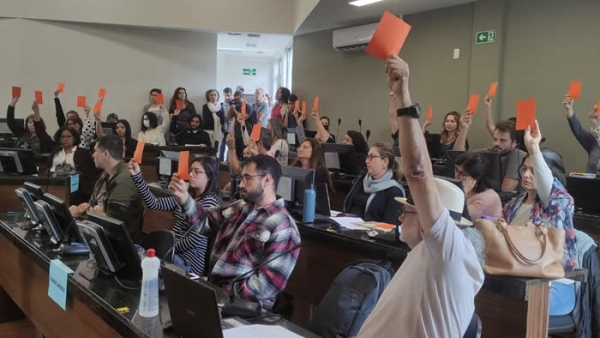 UEL suspende calendário acadêmico durante a greve dos professores