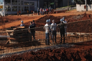 Vereadores de Londrina vistoriam obra da trincheira da Leste-Oeste