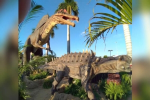 Shopping de Londrina tem exposição de dinossauros em tamanho real