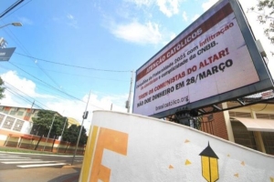 Grupo católico usa outdoor em Londrina para atacar Campanha da Fraternidade