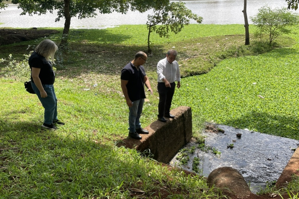 Secretaria do Ambiente de Londrina identifica lançamento de esgoto clandestino no Igapó