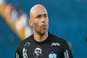 Técnico Edinho confirma saída do Londrina nas redes sociais