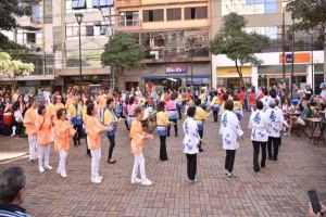 Acel promove lançamento da Expo Japão com comida e dança no Calçadão de Londrina