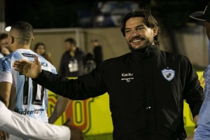 Ex-capitão, Germano deixa cargo de dirigente do Londrina EC