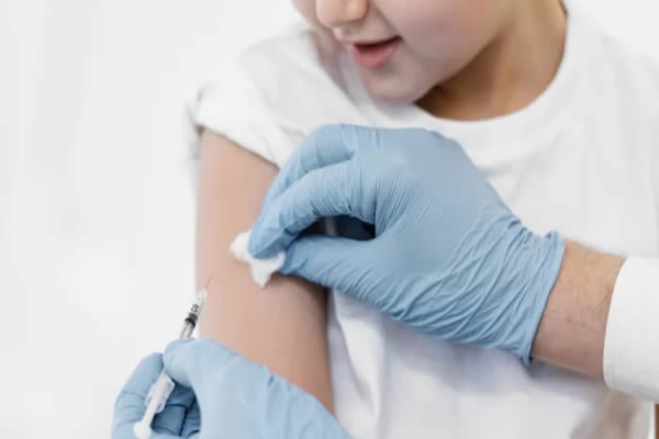 Londrina libera vacina contra covid-19 para crianças de 3 e 4 anos