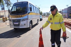 Londrina: trânsito na região da Leste-Oeste tem novas alterações devido às obras do viaduto