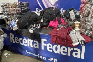 Receita Federal entrega mais de 300 quilos de roupas de inverno para Secretaria de Assistência Social de Londrina