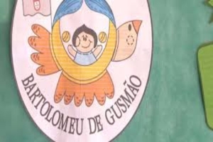 Celebração dos 70 Anos da Escola Municipal Bartolomeu de Gusmão com Alunos e Funcionários